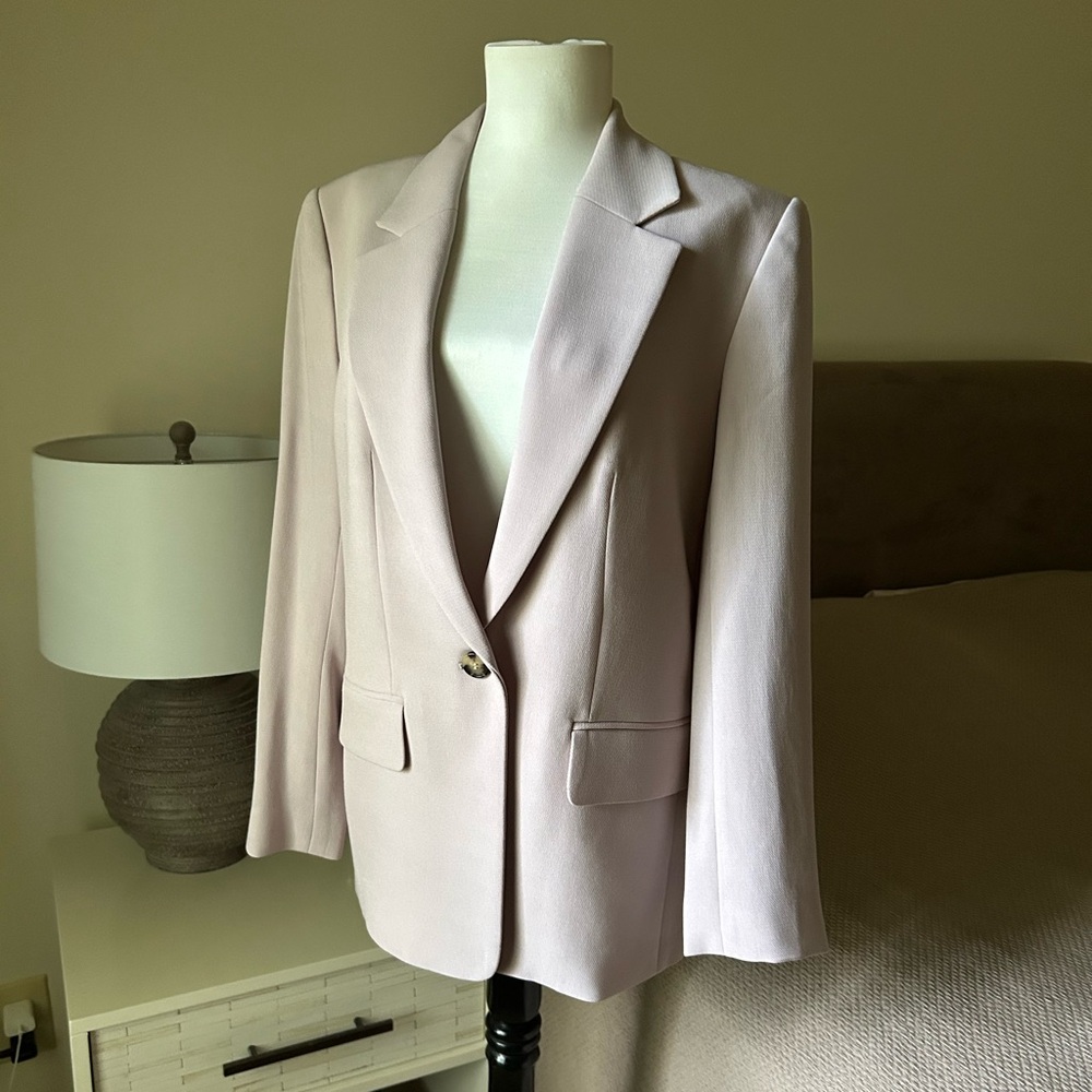 NWT Women's Club Monaco Relaxed SB Crepe Blazer in Soft Lavender Size Small